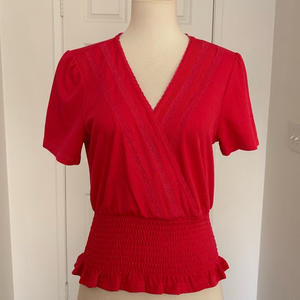 EUC 1. State V-Neck Smocked Waist Top Size Medium